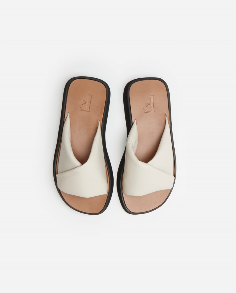 White Flattered Bea Leather Shoes Sandals | AUICD45923