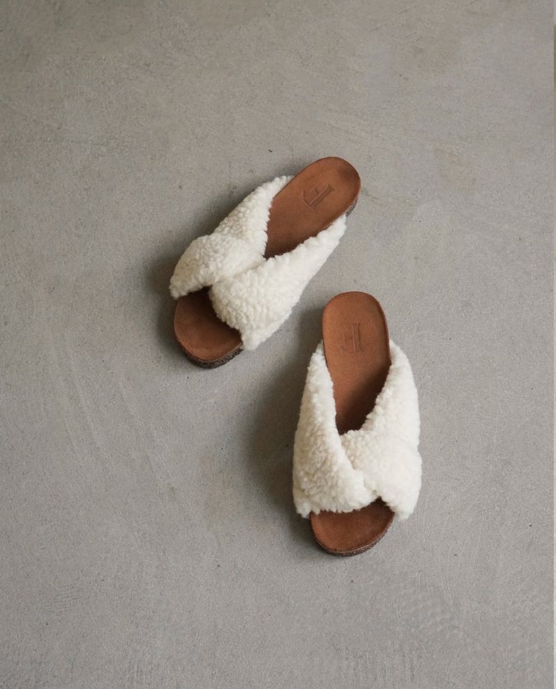 White Flattered Lou Teddy Shoes Sandals | XAUGW29826