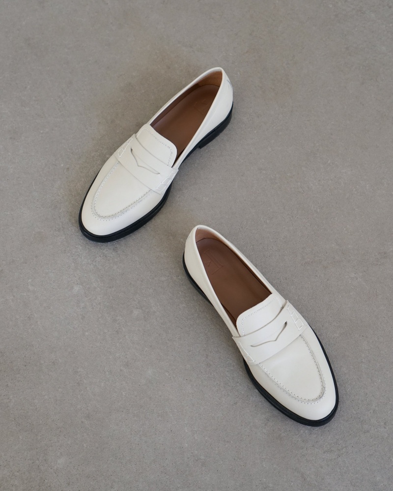 White Flattered Sara Leather Shoes Loafers | FAUHY11569